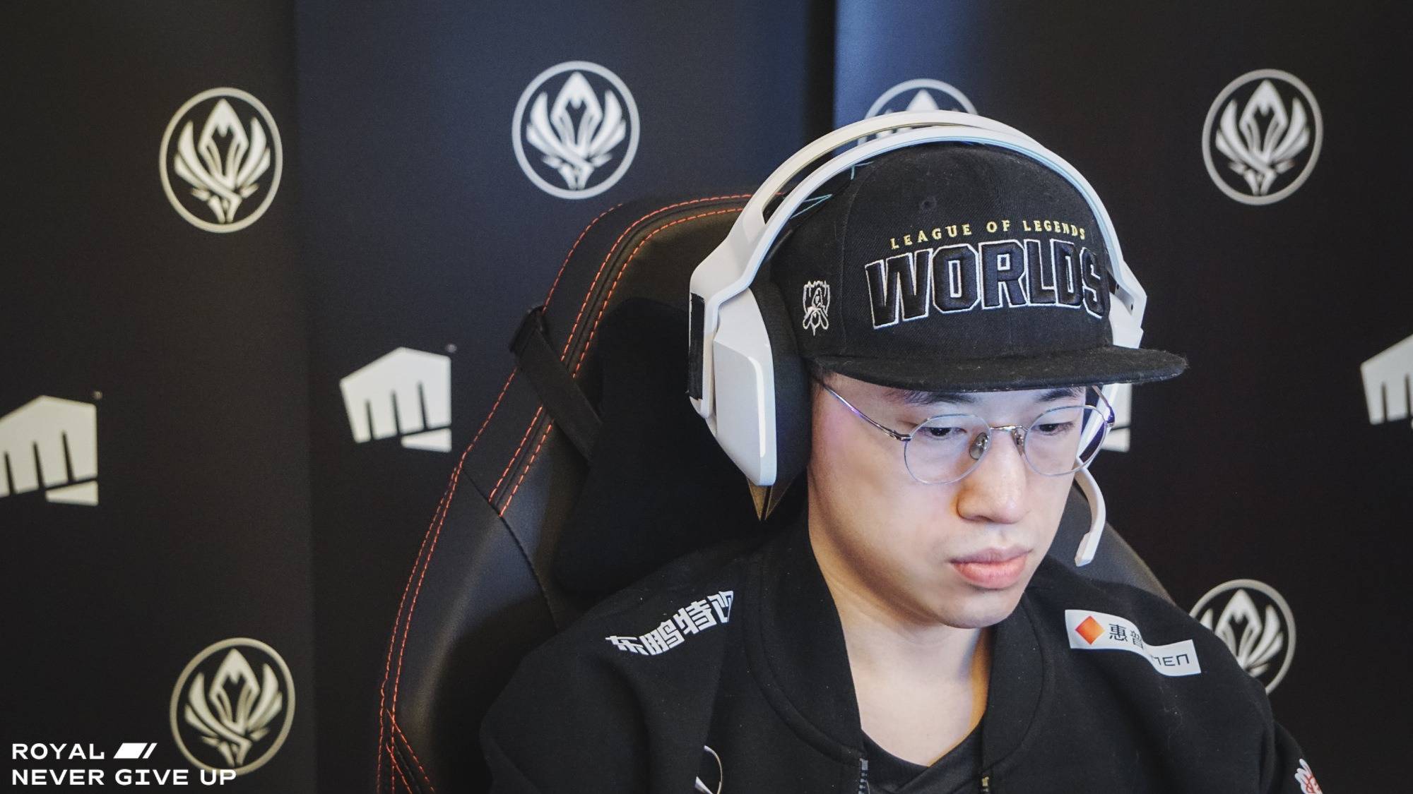 官方网站-关于巴黎圣日耳曼教练压力巨大！，蒂姆遭遇三持续失利赢得满堂喝彩的信息-官方网站